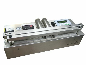 Medical validatable vacuum heat sealer for medical devices